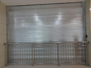 鋼質防火卷簾門